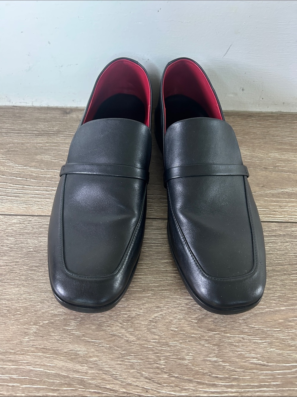 Newbark Melanie Women’s Black Leather Slip-On Loafers with Red Lining size 10.5